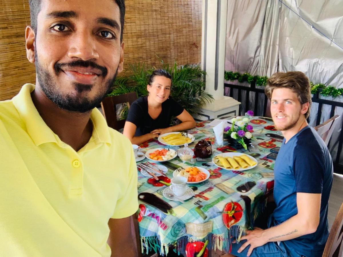 Rodrigo'S Villa & Restaurant نيجومبو المظهر الخارجي الصورة
