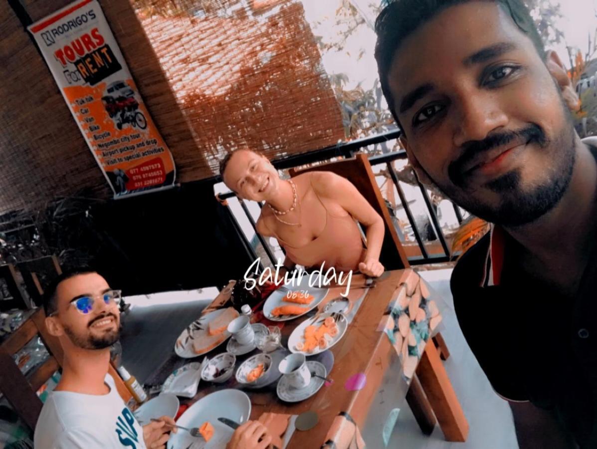 Rodrigo'S Villa & Restaurant نيجومبو المظهر الخارجي الصورة