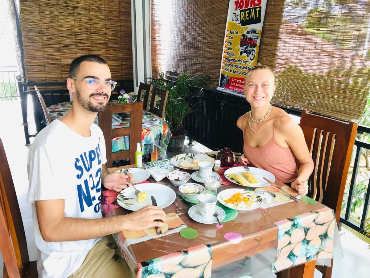 Rodrigo'S Villa & Restaurant نيجومبو المظهر الخارجي الصورة